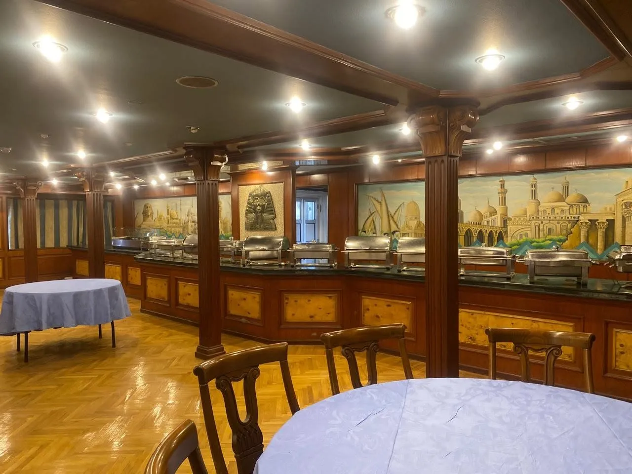 Restaurant aboard the King Of Egypt Nile cruise